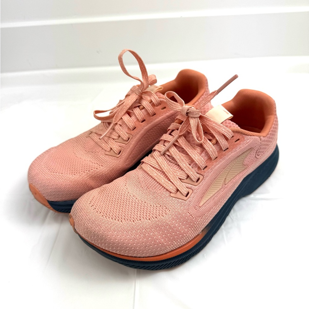 Altra Women's Peachy pink Athletic Shoes